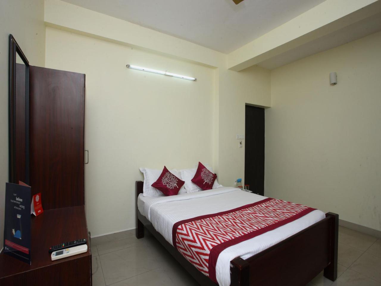 Oyo 10465 Koyambedu Chennai 호텔 외부 사진